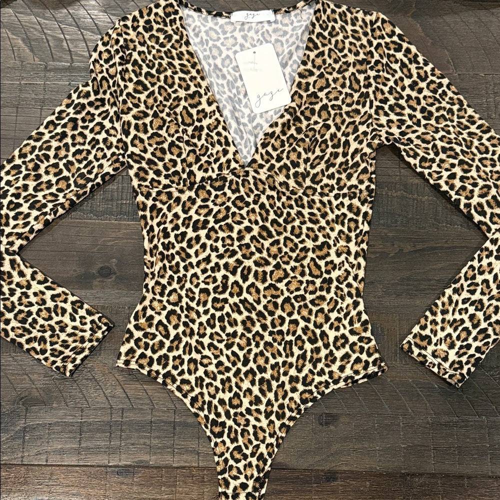 Gaze One Piece Bodysuit Animal Print Long Sleeve Cheeky V-Neck S NWT